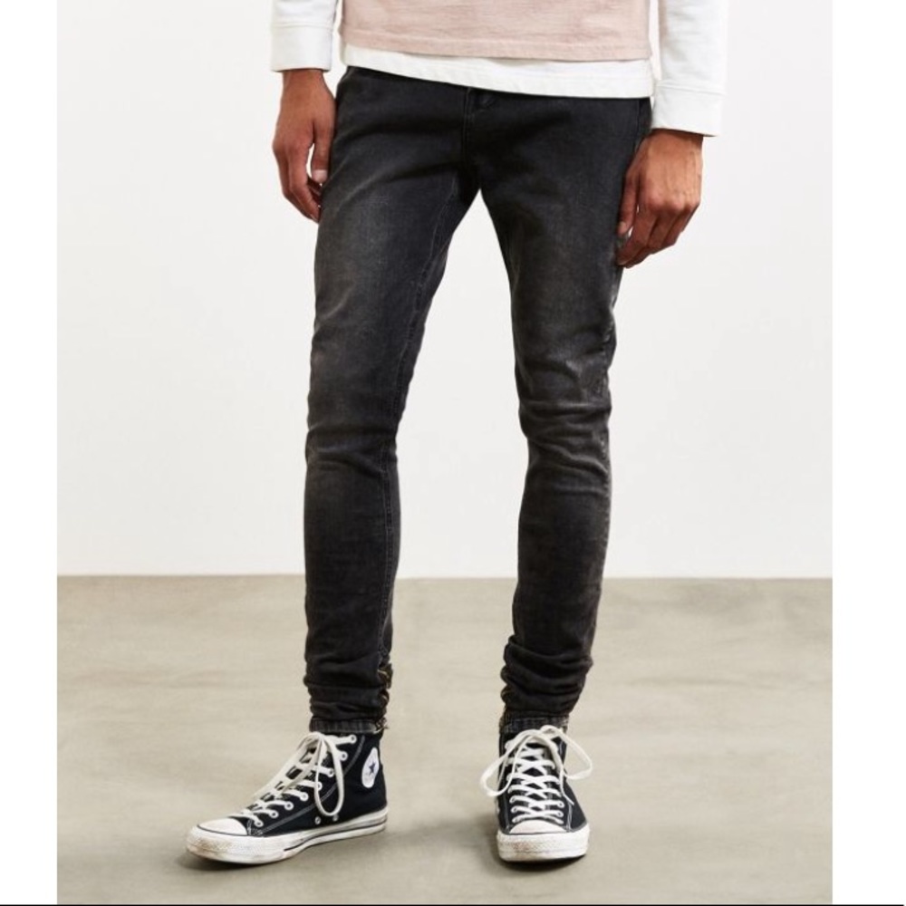 Faded black skinny jeans